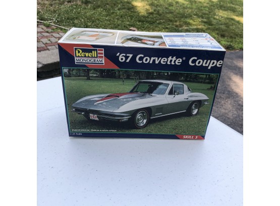 1967 Corvette Coupe 1/25 Model Car