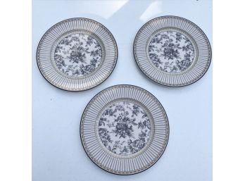 Set Of Three Plates With Adhesive Hanging Hook