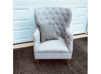 Tufted Curved Back Arm Chair