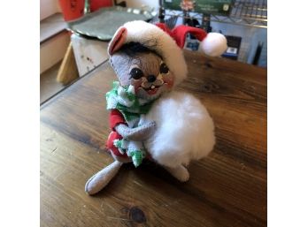 1994 Annalee Doll Mouse With Snowball 7'