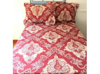Pottery Barn Queen Size Red Patterned Duvet Cover With Shams