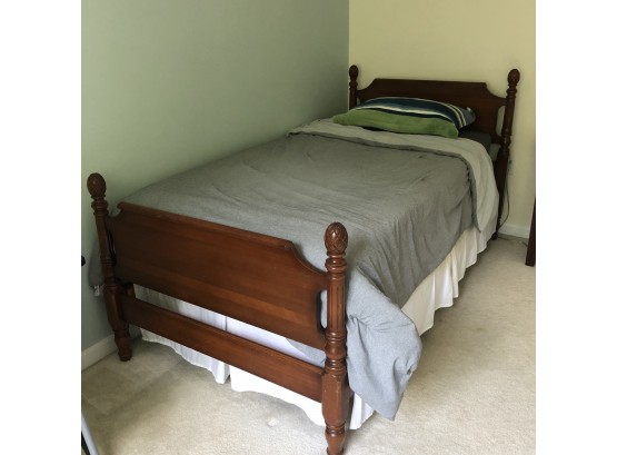 Ethan Allen Solid Wood Twin Bed Frame With Acorn Finials