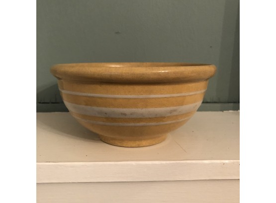Yellow Stoneware Bowl 7' With Faux Onion