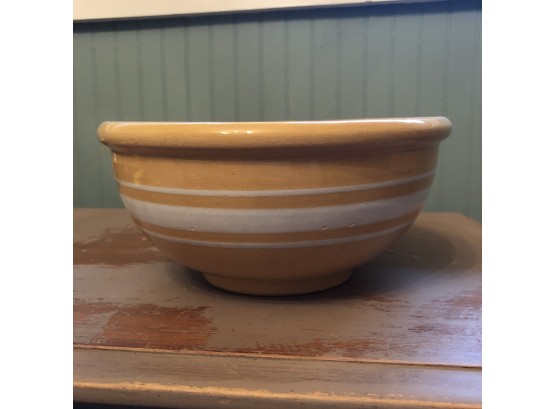 Yellow Stoneware Bowl 10'