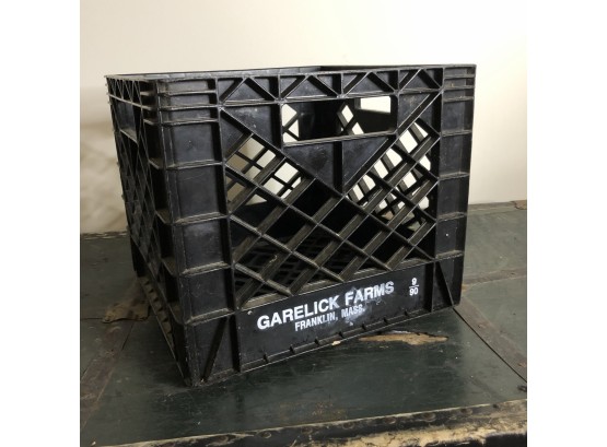 Garelick Farms Black Plastic Milk Crate