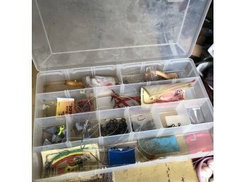 Clear Plastic Sectioned Tackle Box
