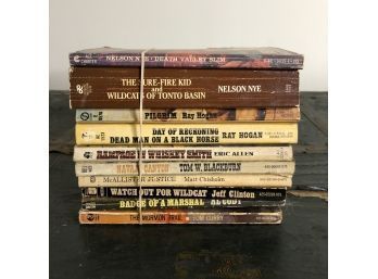 10 Western Paperback Books