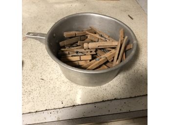 Metal Pan With Clothespins