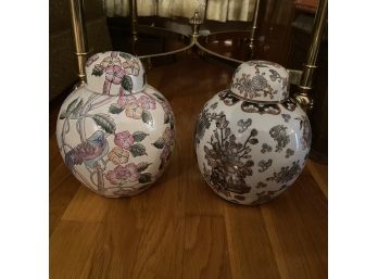 2 Vases With Lids