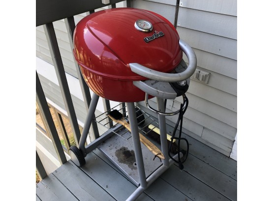 Char-Broil Grill With Cover
