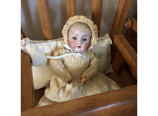 Vintage Doll With Open/Close Eyes