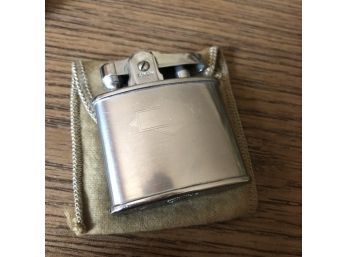 Vintage Ronson Lighter With Pouch