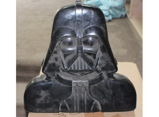 Darth Vader Action Figure Case With Star Wars Figurines