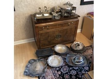 Silverplate Lot: Trays, Serving Dishes, Etc