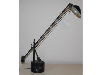 Adjustable Arm Task Lamp