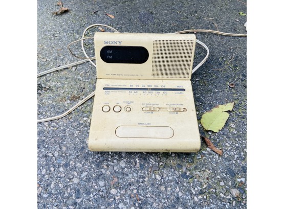 Vintage Sony Dual Alarm Digital Clock Radio