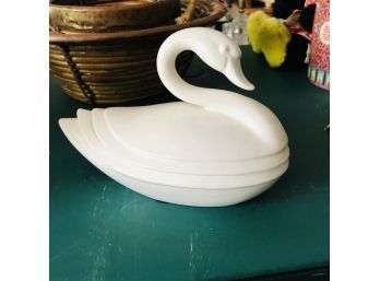 Fitz & Floyd Ceramic Swan