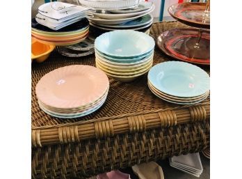Vintage Franciscan Ware Pastel Bowls And Dishes