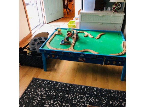 Thomas The Tank Engine Train Table With Tracks And Buildings