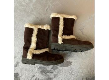 Sonoma Women's Brown Winter Boots With Faux Fur Trim Size 8.5