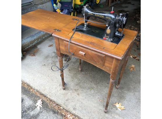 Vintage Table Cabinet Singer Sewing Machine