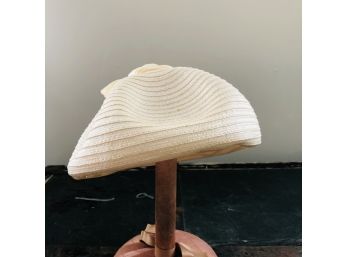 Vintage Ladies Ivory Hat