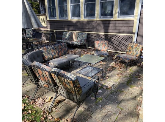 Vintage Curved Iron Outdoor Sofa With Table And Two Chairs