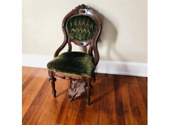 Vintage Green Velvet Tufted Chair (First Floor)