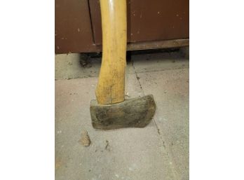 Curved Handle Axe