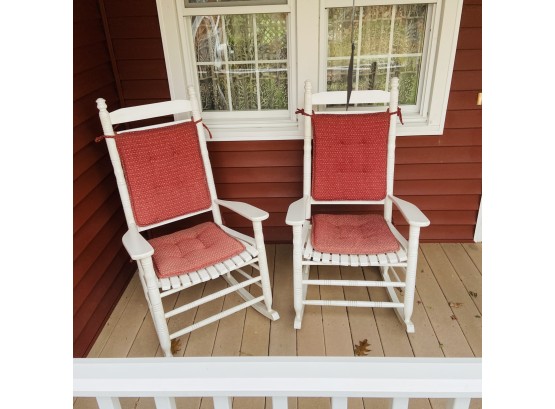 Lot Of 2 Outdoor White Rocking Chairs With Cushions (porch)
