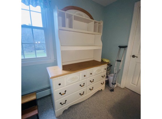 Dresser With Hutch (bedroom 2)