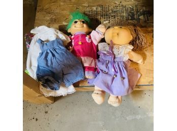 Vintage Troll And Cabbage Patch Doll Lot Including Extra Doll Clothes (basement Bottom Shelf)