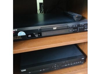 Sony CD/DVD Player Model DVP-s360 With Remote