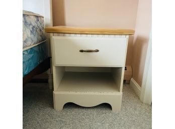 Night Stand With Drawer And Shelf (2nd) (Bedroom 3)