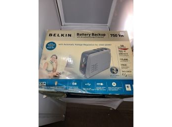 Belkin Battery Back Up 750 Watts Surge Protection