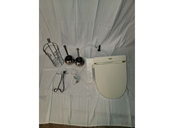 Toto Washlet C 100 Bidet Heated Toilet Seat In Great Condition With Misc Bathroom Accessories