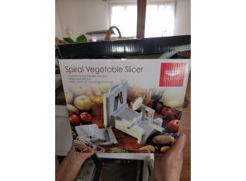 Spiral Vegetable Slicer In Box