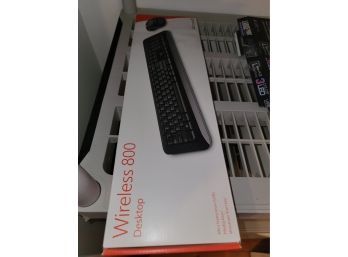 Wireless 800 Desktop Keyboard
