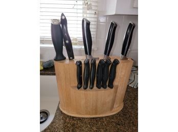 Cooks Concepts Set Of Knives With Block