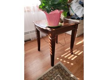 Pair ( Two ) Of Ashbrook End Tables - Tables Only - Measurements In The Description