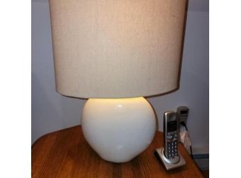 Table Lamp - Lower Level - Measurements H 20' - Diagonal 15x9 Of The Shade