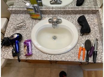 Various Bathroom Items