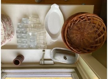 Lot Of Various Kitchen Items