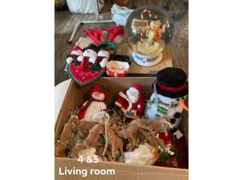 Christmas Decor - (box 4 & 5 - Living Room)
