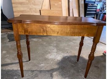 End Table - ONLY - Has Some Scratches And Dings - See Pictures - (garage)