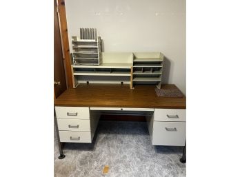 Office Desk With Accessories - Measurements Pictured - Office