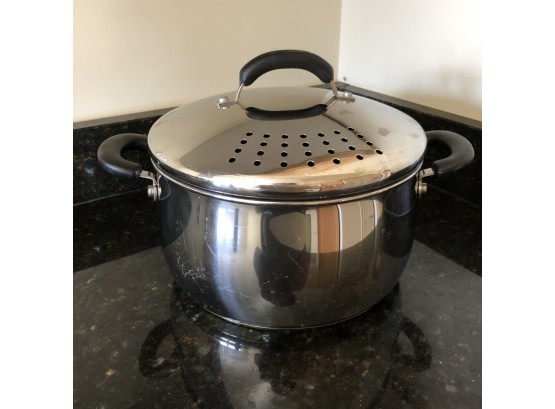 Cook's Essentials Pot With Vented Lid