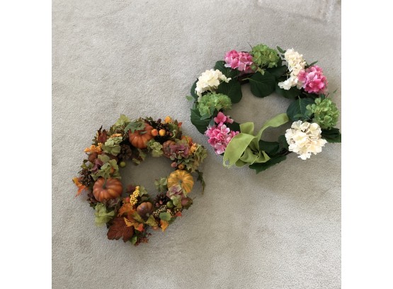 Set Of Two Wreaths