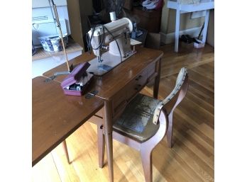 Vintage Singer Sewing Machine With Chair And Accessories