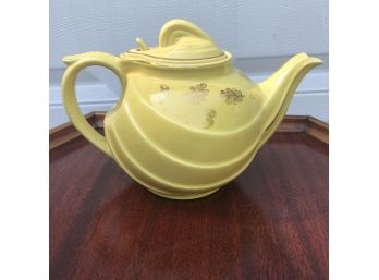 Vintage Hall 6-Cup Tea Pot In Yellow